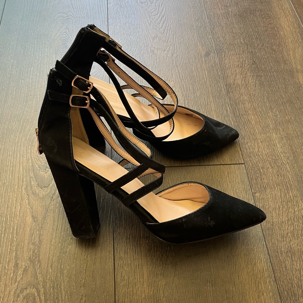 X2B heels